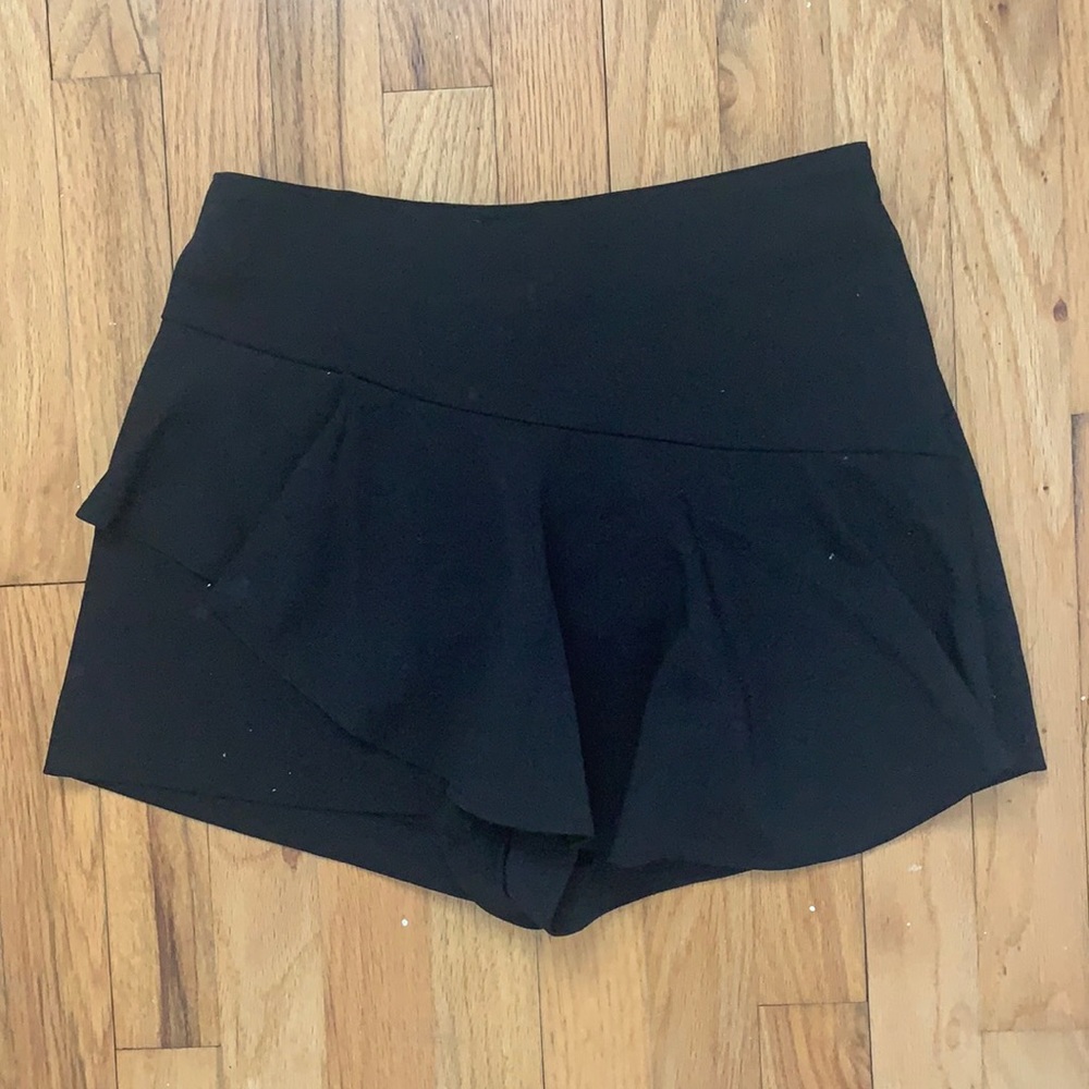 Zara ruffle skort